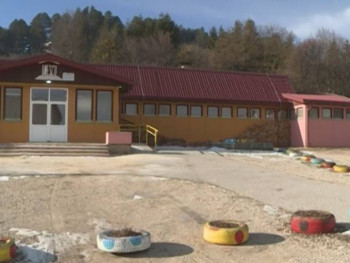 Nevesinjske školarce dočekale renovirane učionice (VIDEO)