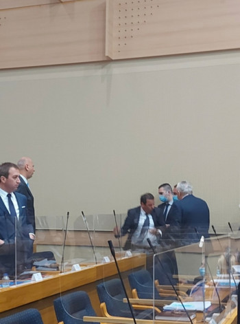 Вукановић удаљен са посебне сједнице Народне скупштине због добацивања