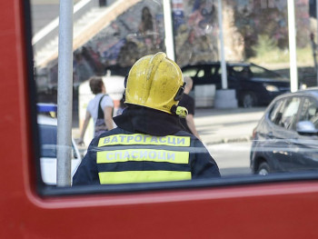 Požar na krovu zgrade u Beogradu, nema povrijeđenih