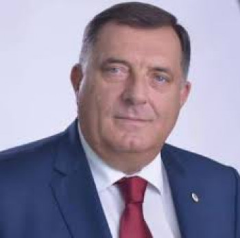 Dodik čestitao Vučiću Dan državnosti