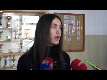 Ambasadorka Francuske u BiH uručila diplome trebinjskim gimnazijalkama