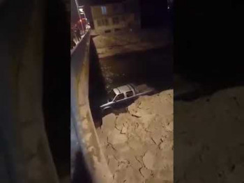 VIDEO: Nesvakidašnje scene – Sletio vozilom s puta, pa pijan vozio kroz rijeku
