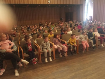 Povodom Dana pozorišta Dječiji vrtić ''Budućnost''u  Bileći organizovao  izvođenje predstave 