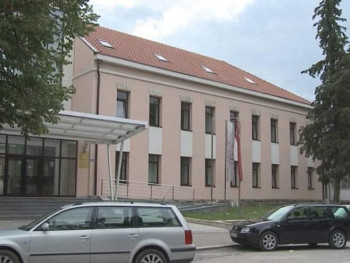 Sindikalna organizacija organa uprave opštine Bileća na sjednici održanoj 28.3.2022.godine, jednoglasno je donijela odluku da se obrati za pomoć
