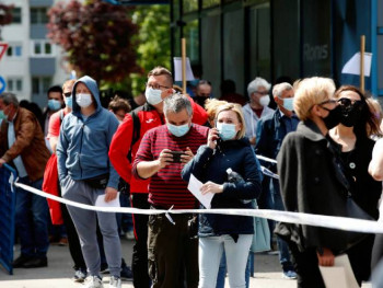 У Хрватској се разматра ублажавање епидемиолошких мјера до Ускрса