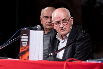 Promovisana knjiga ''Skrivena istorija o stradanju Srba na prostoru NDH 1941-1945'' Sretena Jakovljevića