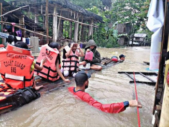 Тропска олуја Меги захватила Филипине, најмање 25 погинулих