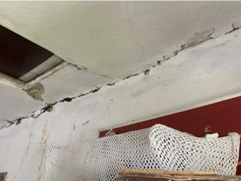 FOTO: Berkovići: Oštećeni objekti, u školi pala tabla
