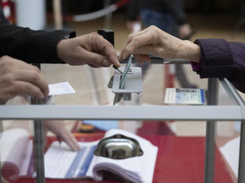 Макрону други мандат, Ле Пенова признала пораз