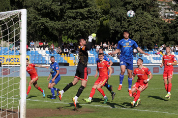 Velež pao u Policama