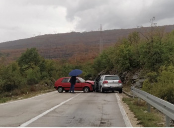 ОПРЕЗ: Неколико удеса у непуна два сата