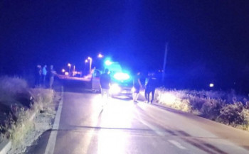 У судару аута и камиона повријеђене двије особе