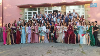 FOTO: Bilećki maturanti prodefilovali ulicama grada