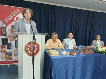 Knjiga doktora Lazića uči mnogim istinama