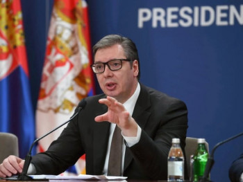 Vučić polaže zakletvu; Prisustvuju Cvijanović i Čubrilović