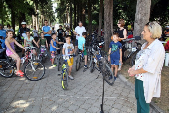 Бициклисти дефиловали улицама Требиња