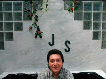 Preminuo Džon Sač, jedan od osnivača grupe ''Bon Džovi''