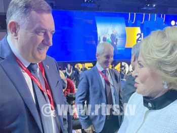 Dodik u Sankt Peterburgu sa svjetskim i ruskim diplomatama (FOTO)