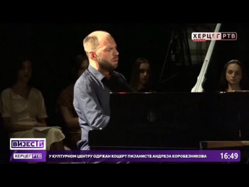 U Kulturnom centru održan koncert ruskog pijaniste Andreja Korobejnikova (Video)