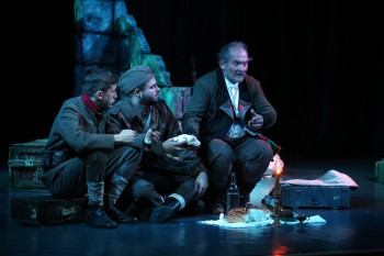 Festival festivala: Nastupilo Trsteničko pozorište i Dramski atelje ''Vuk Karadžić''sa predstavom ''Srpska drama''