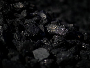 Забрана увоза руског угља у ЕУ ступа на снагу у поноћ