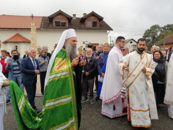 Patrijarh služi liturgiju u Jasenovcu, prisustvuje i Dodik (FOTO)