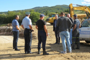 ТАМИНЏИЈА И СТАЈИЋ ПОСЈЕТИЛИ МЈЕСТО НЕСРЕЋЕ И ПОВРИЈЕЂЕНЕ У НЕВЕСИЊСКОЈ БОЛНИЦИ