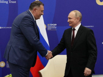 Додик и Путин разговараће о озбиљним економским темама