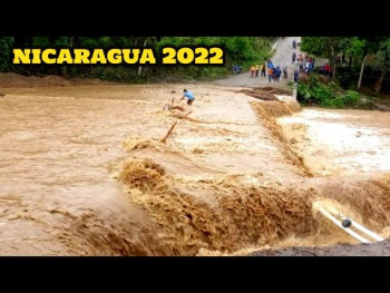 Најмање 28 жртава урагана у централној Америци (ВИДЕО)