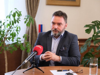 Кошарац: У изјавама опозиције елементи напада на уставни поредак Српске