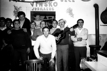 ''ДВА РИБАРА'' - НАЈСТАРИЈА КАФАНА У ХЕРЦЕГОВИНИ: ''Код Косића'' се увијек поштовао човјек