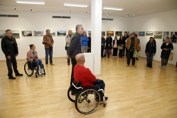 Organizovana prodajna izložba fotografija lica sa invaliditetom