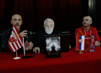 Promovisana knjiga ''Mogu li i ja s vama da razbijam voz'' Zvezdinog navijača Zorana Timića