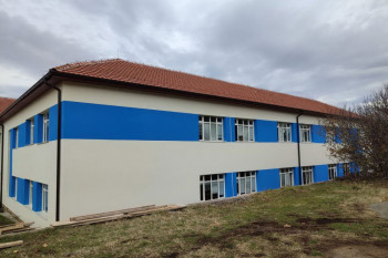 Gradskim vlastima u Bileći se ne sviđa boja fasade, u školu poslali inspekciju