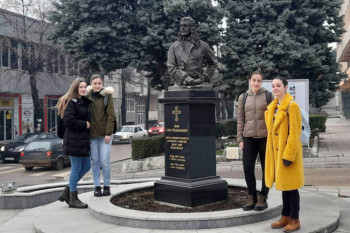 Hercegovina priča ruski: Gimnazijalke iz Gacka pokazale klasu u Sankt Peterburgu
