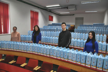 Студенти ФПМ-а припремили 500 пакетића за малишане из Требиња и са Косова и Метохије