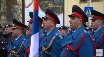 Čuvena pjesma „Pukni zoro“ odjekivala ulicama Istočnog Sarajeva(Video)