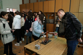 Отворена пета Зимска школа физике у Требињу