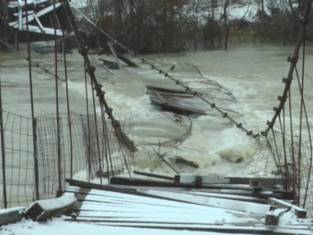 Рудо: Срушио се мост у Мрсову, пет села потпуно одсјечено (ФОТО/ВИДЕО)
