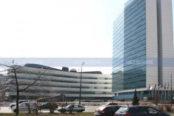 Trese se više od deset direktorskih fotelja