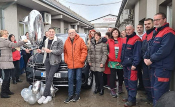 Radnici kupili gazdi auto za 30 godina poslovanja