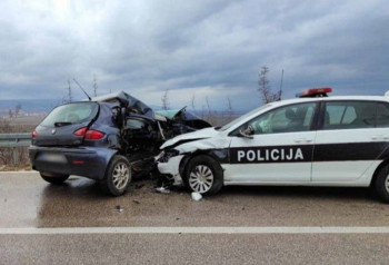 Teška nesreća kod Mostara: Jedna osoba nastradala, tri policajca povrijeđena