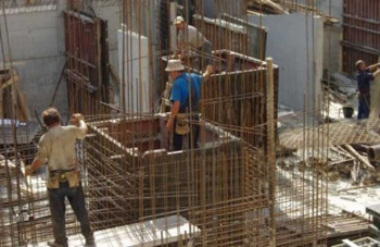 Stimulacijom Vlade RS do povećanja plata radnika