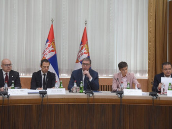 Sjednica Vlade Srbije o situaciji na KiM, prisustvuje Vučić