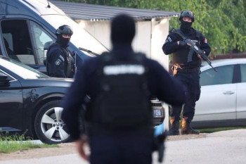 600 policajaca traga za masovnim ubicom Iz Mladenovca