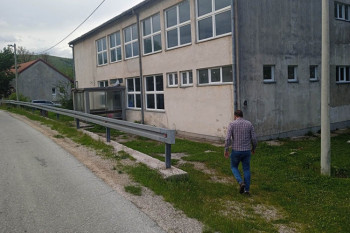 Škola u gatačkom selu Fojnica nekad brojala 250 đaka, a danas dva