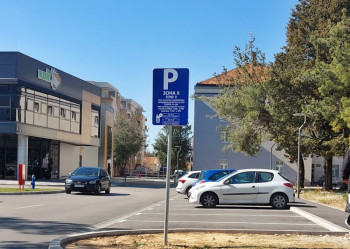 Skuplji parking u Trebinju