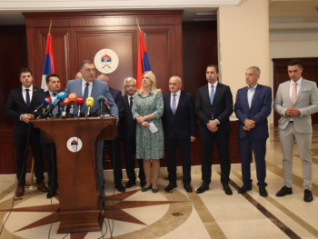 Dodik: Do petka do 12 časova Ustavni sud da ukine odluku (VIDEO)