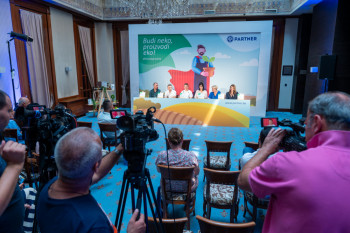 Budi neko, proizvodi eko!  Partner nagradio eko poljoprivrednike: Novac će investirati u razvoj