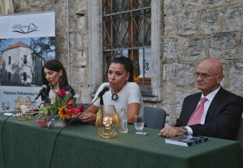 U Narodnoj biblioteci Trebinje promovisana knjiga ''To ti kažem'' dr Dragana Kovača
